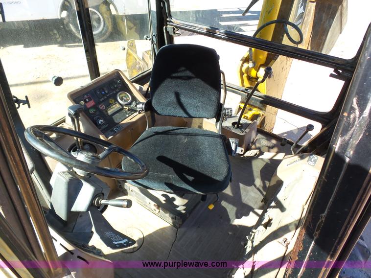 image for item J6234 1994 John Deere 310D backhoe