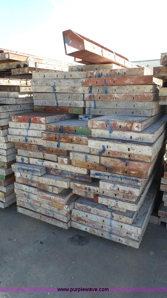 image for item J7284 Assorted concrete forms