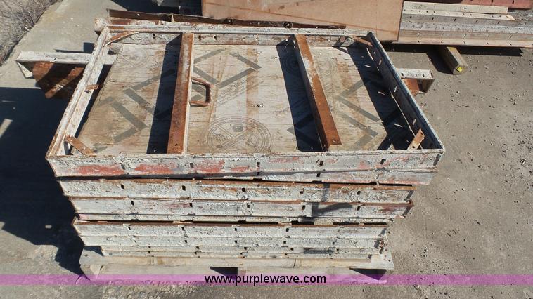 image for item J7284 Assorted concrete forms