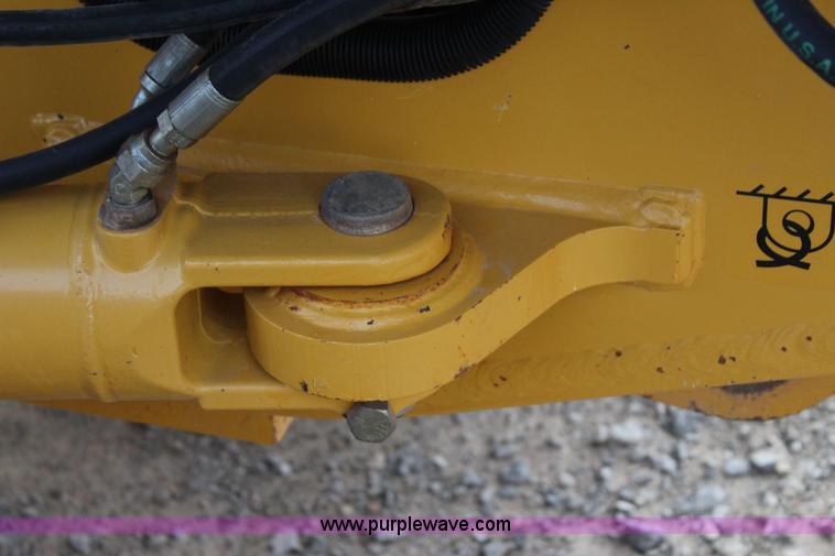 image for item J7575 2011 John Deere 672G motor grader