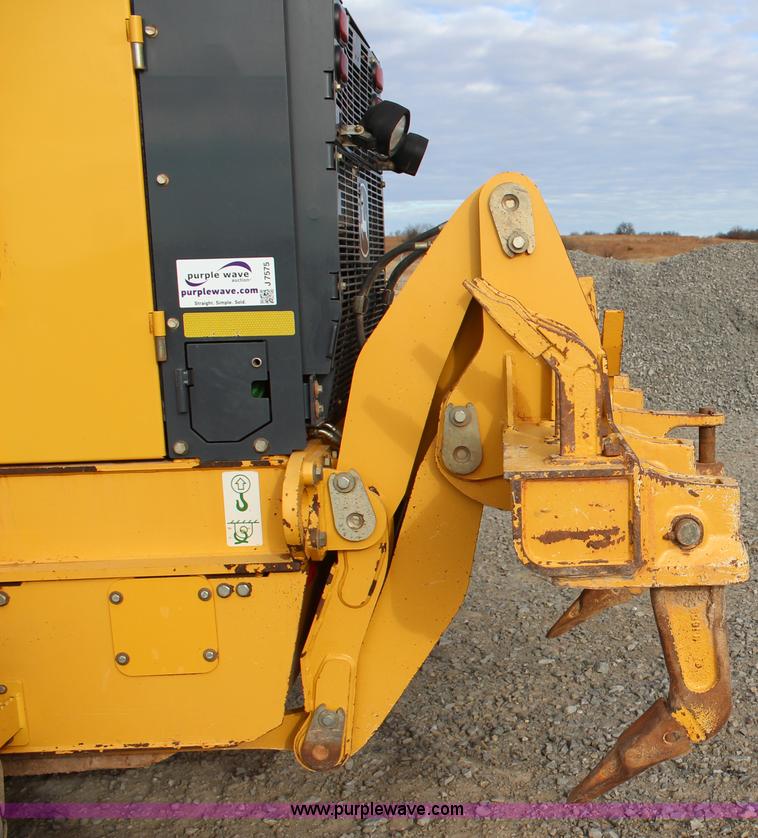 image for item J7575 2011 John Deere 672G motor grader