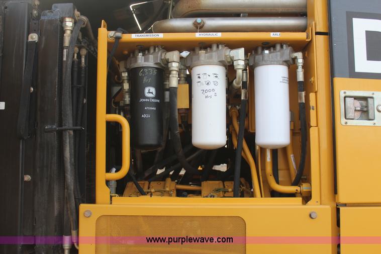 image for item J7575 2011 John Deere 672G motor grader