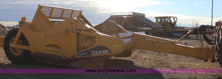 image for item J7579 2012 John Deere 1810E scraper