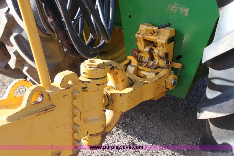 image for item J7579 2012 John Deere 1810E scraper