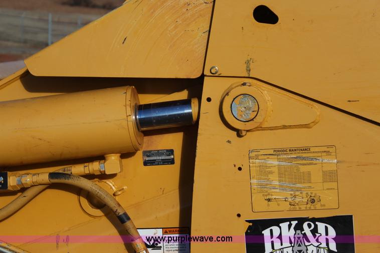 image for item J7579 2012 John Deere 1810E scraper