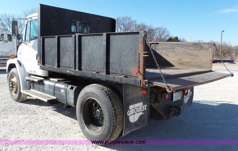 image for item J7680 1999 Freightliner FL80 dump truck