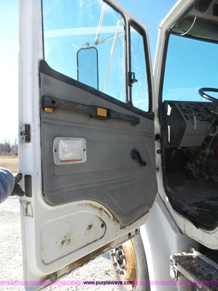 image for item J7680 1999 Freightliner FL80 dump truck