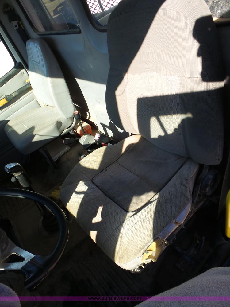 image for item J7680 1999 Freightliner FL80 dump truck