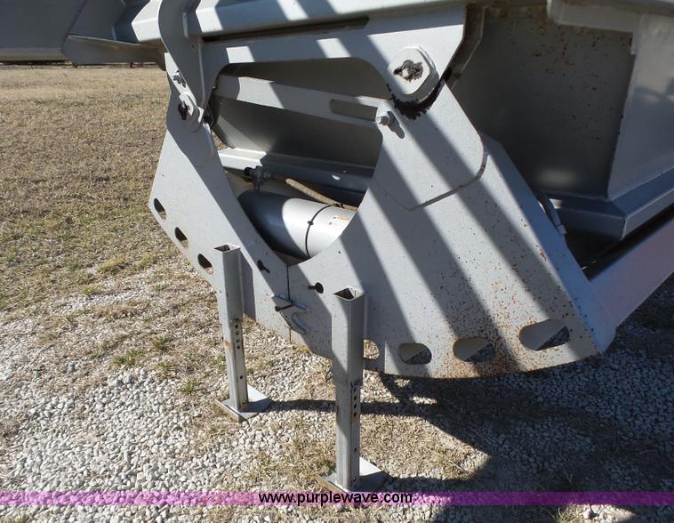 image for item J7681 2005 Trail King TKBD22-402 bottom dump trailer