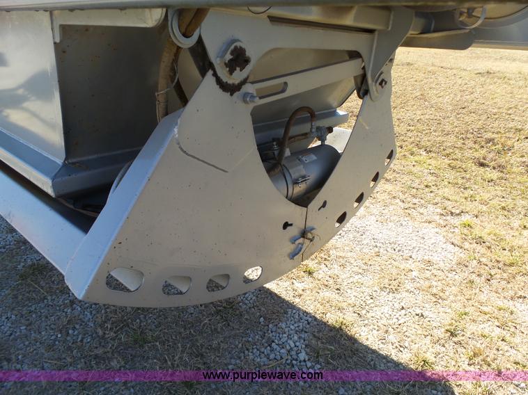 image for item J7681 2005 Trail King TKBD22-402 bottom dump trailer