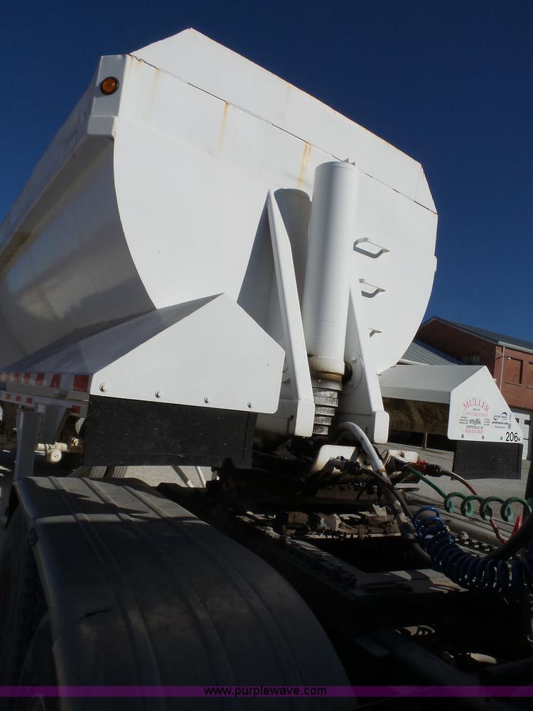 image for item J7683 1998 Trail King end dump trailer