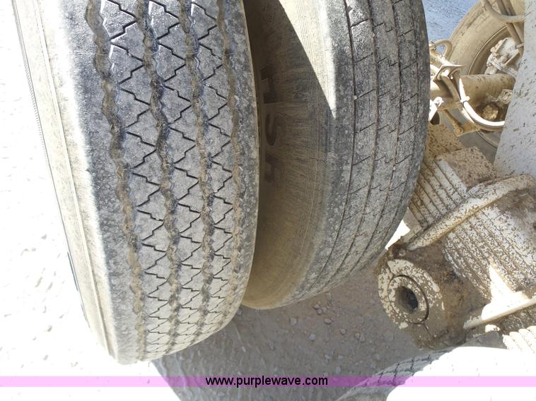 image for item J7683 1998 Trail King end dump trailer