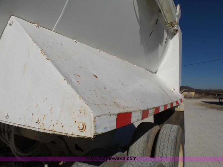 image for item J7683 1998 Trail King end dump trailer