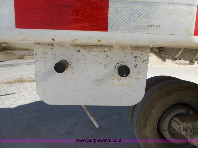 image for item J7683 1998 Trail King end dump trailer