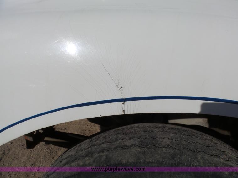 image for item J7684 1995 International 9200 dump truck