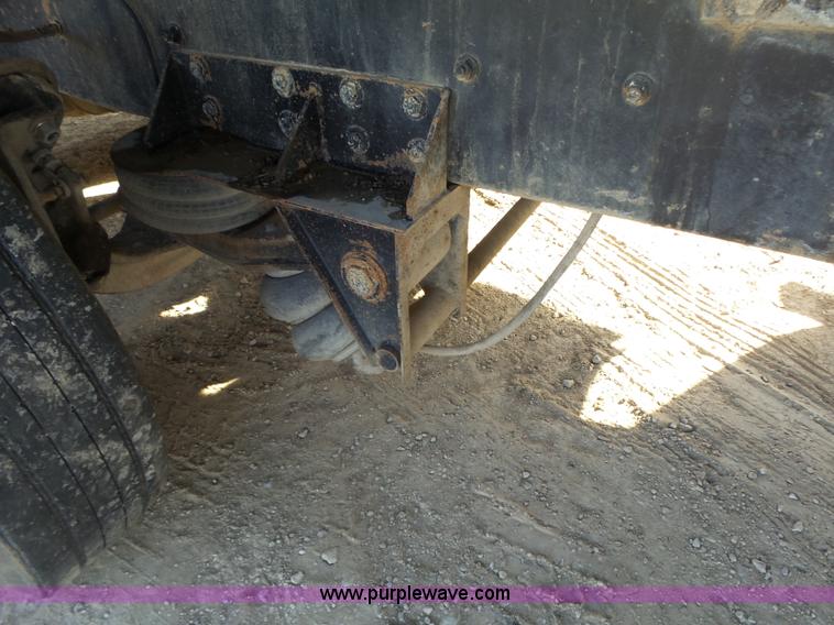 image for item J7684 1995 International 9200 dump truck