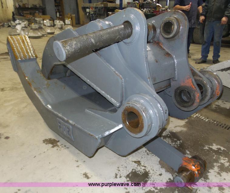 image for item J8819 NPK GR2530 excavator grapple attachment