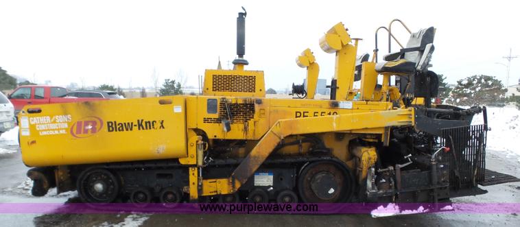 image for item J8823 2003 Blaw Knox PF-5510 asphalt paver
