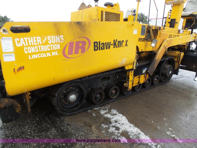 image for item J8823 2003 Blaw Knox PF-5510 asphalt paver