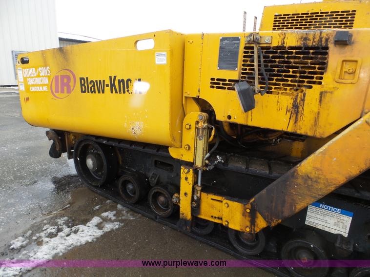 image for item J8823 2003 Blaw Knox PF-5510 asphalt paver