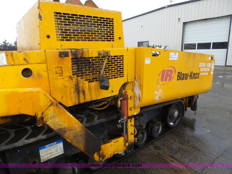 image for item J8823 2003 Blaw Knox PF-5510 asphalt paver