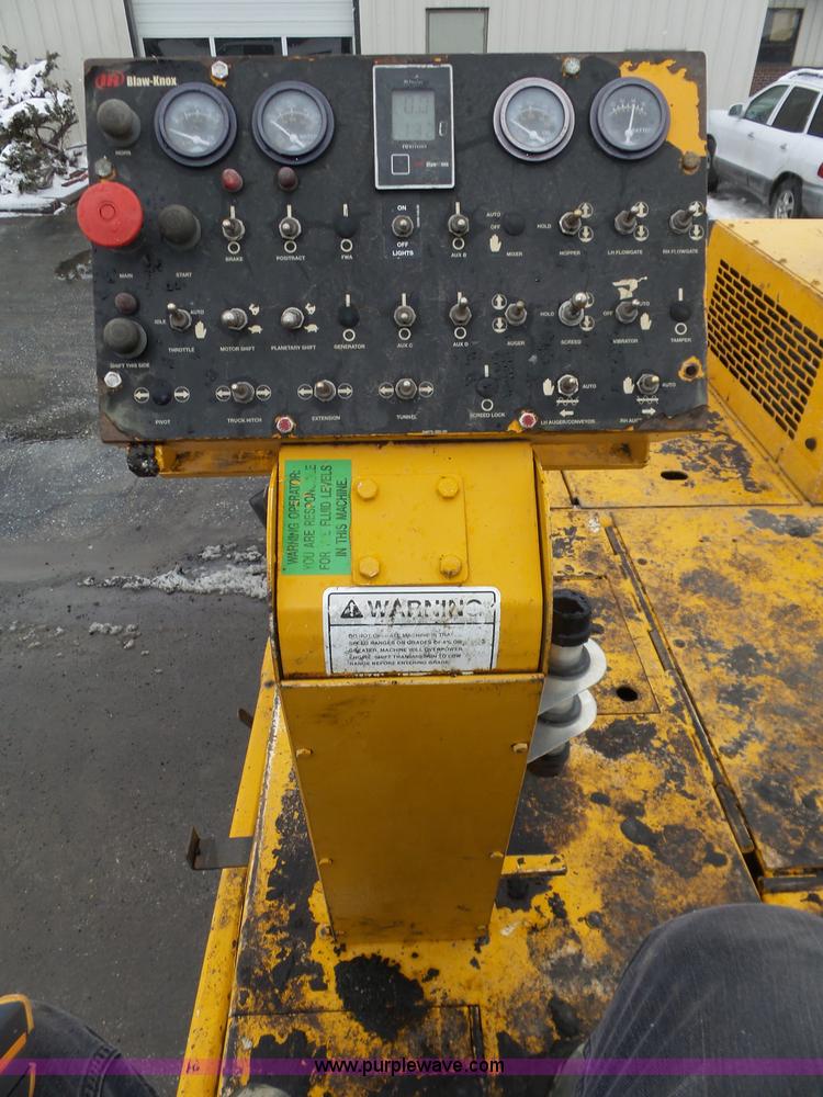 image for item J8823 2003 Blaw Knox PF-5510 asphalt paver