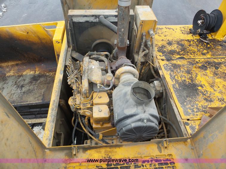 image for item J8823 2003 Blaw Knox PF-5510 asphalt paver