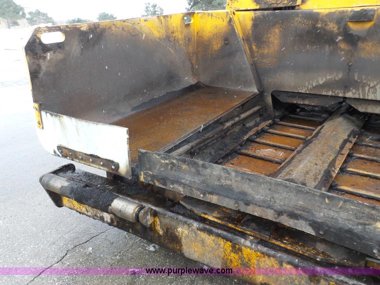 image for item J8824 2003 Blaw Knox PF-5510 asphalt paver