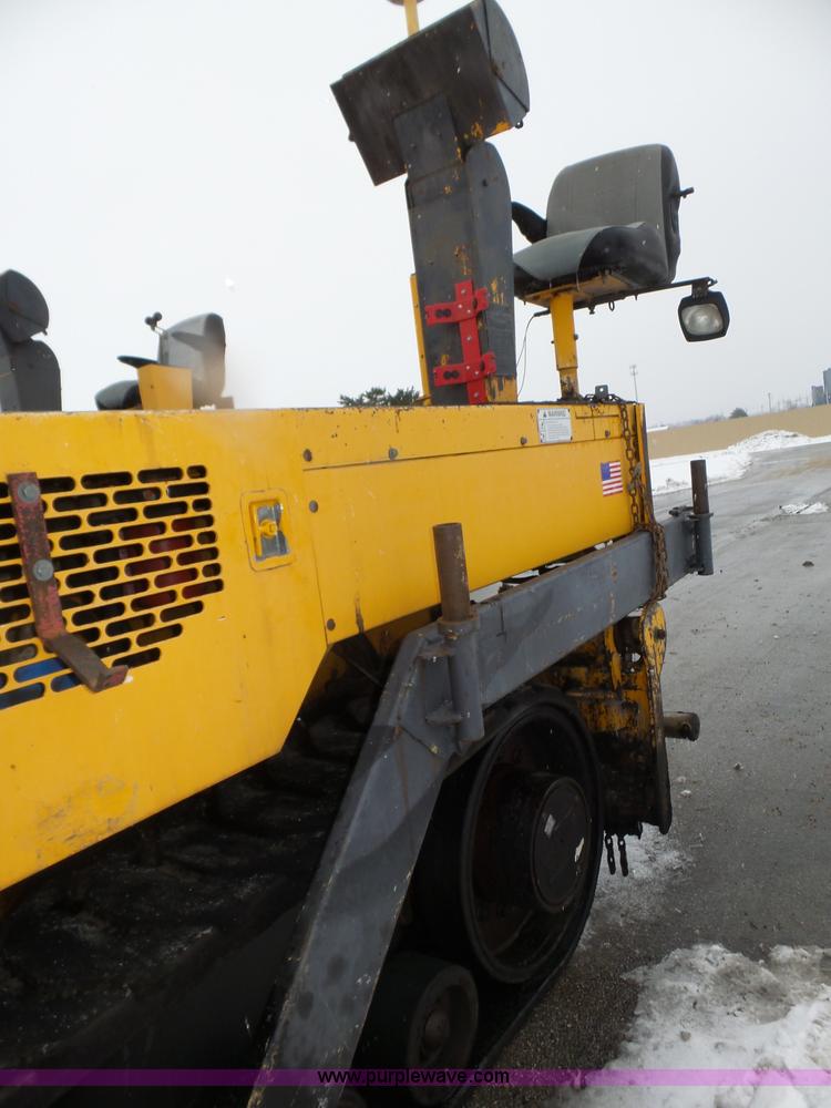 image for item J8824 2003 Blaw Knox PF-5510 asphalt paver