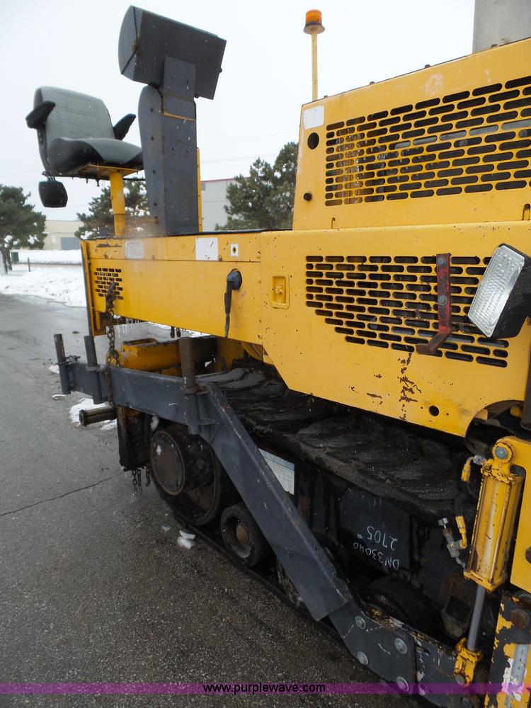 image for item J8824 2003 Blaw Knox PF-5510 asphalt paver