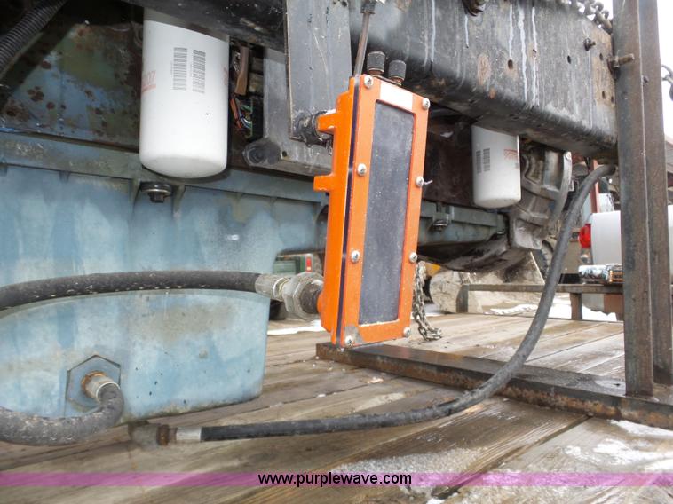 image for item J8825 1995 Detroit Diesel Series 60 11.1L L6 diesel engine