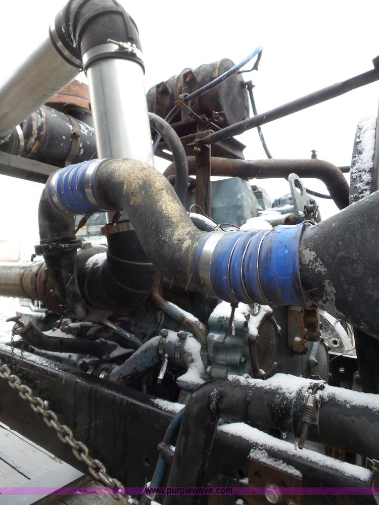 image for item J8825 1995 Detroit Diesel Series 60 11.1L L6 diesel engine