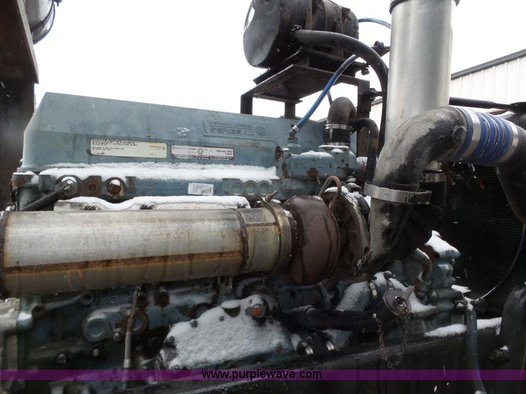 image for item J8825 1995 Detroit Diesel Series 60 11.1L L6 diesel engine