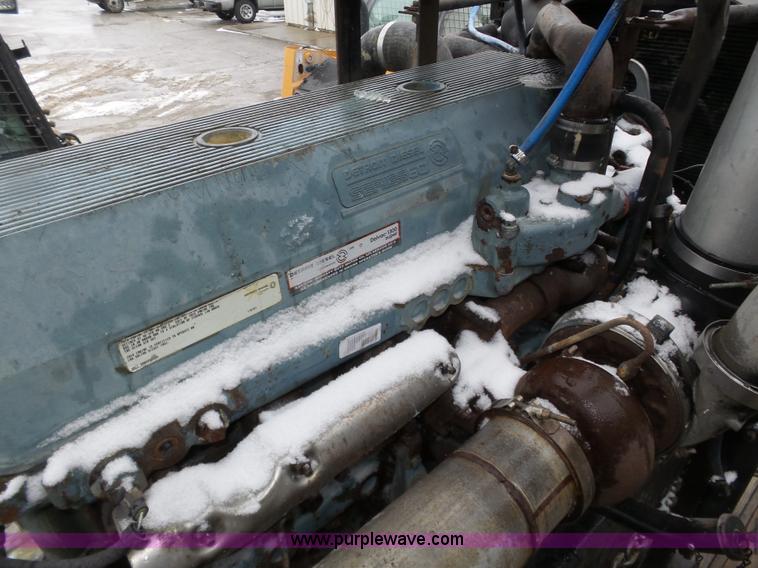image for item J8825 1995 Detroit Diesel Series 60 11.1L L6 diesel engine
