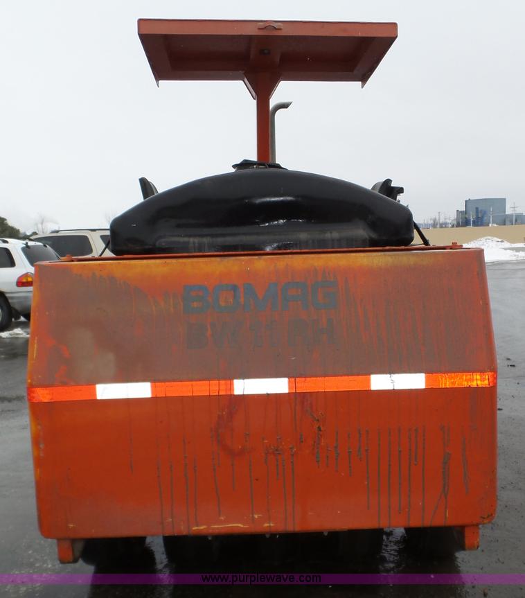image for item J8826 1997 Bomag BW11RH pneumatic roller