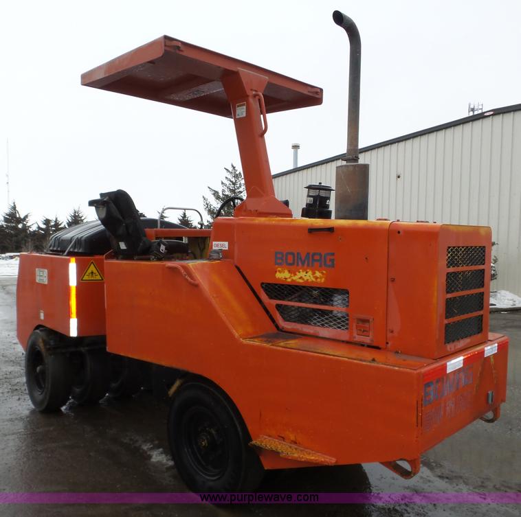 image for item J8826 1997 Bomag BW11RH pneumatic roller