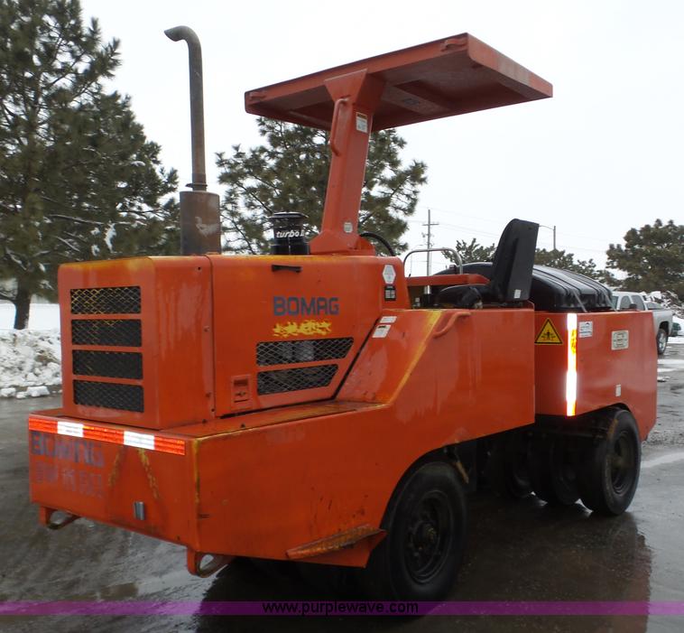 image for item J8826 1997 Bomag BW11RH pneumatic roller