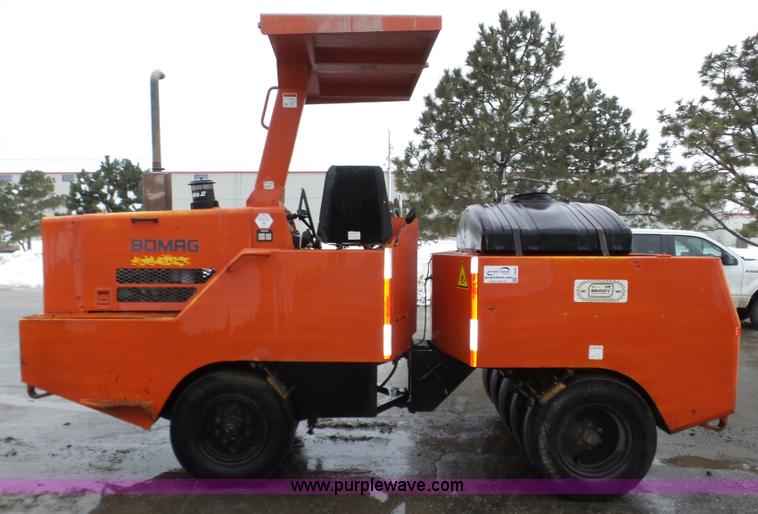 image for item J8826 1997 Bomag BW11RH pneumatic roller
