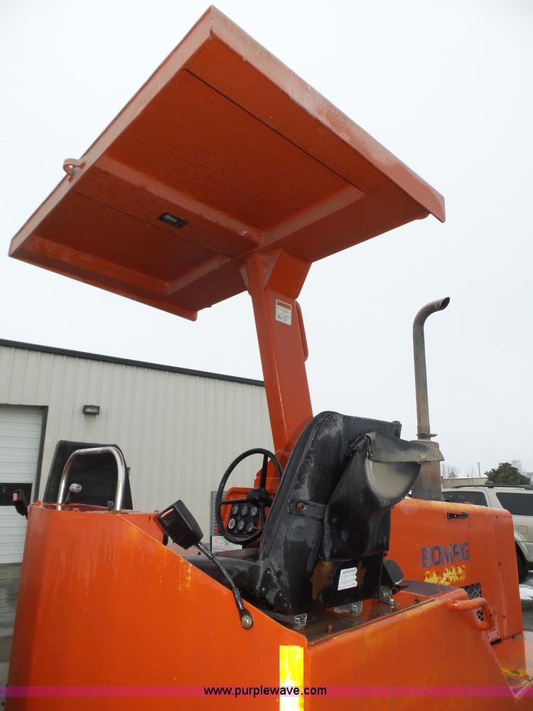 image for item J8826 1997 Bomag BW11RH pneumatic roller