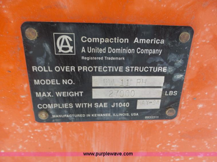 image for item J8826 1997 Bomag BW11RH pneumatic roller