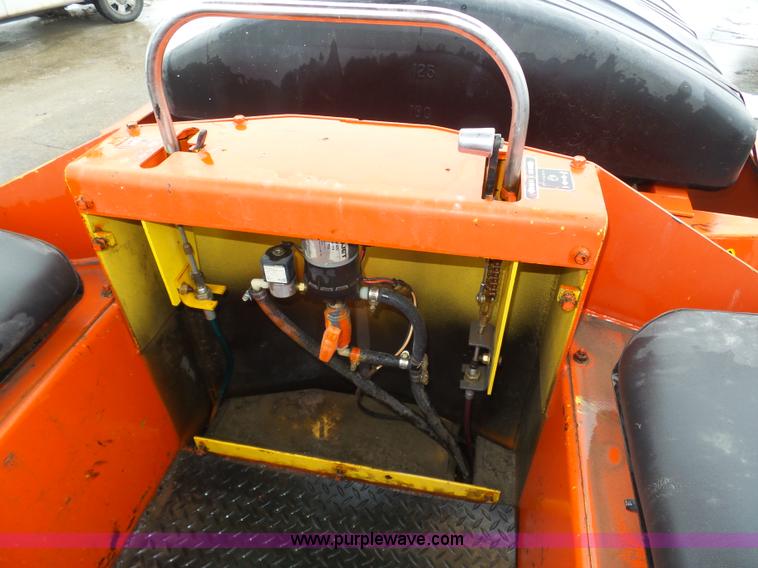 image for item J8826 1997 Bomag BW11RH pneumatic roller