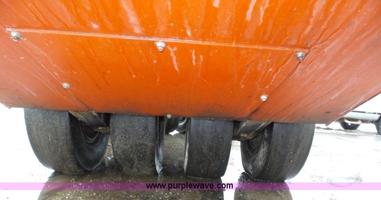 image for item J8826 1997 Bomag BW11RH pneumatic roller