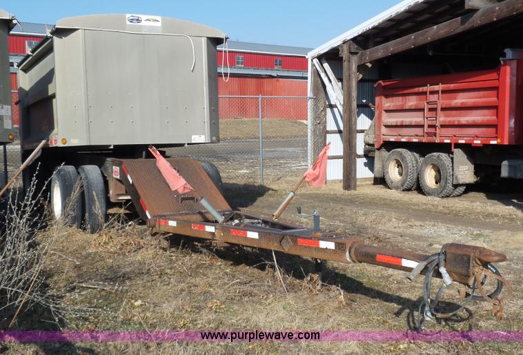 image for item J8873 2007 Cornhusker 800R-9606-713 end dump trailer