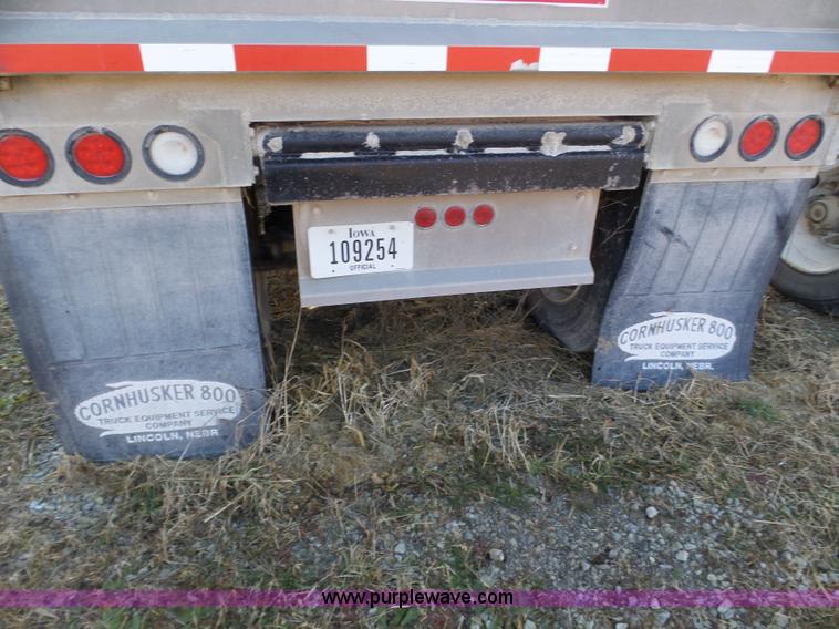 image for item J8873 2007 Cornhusker 800R-9606-713 end dump trailer