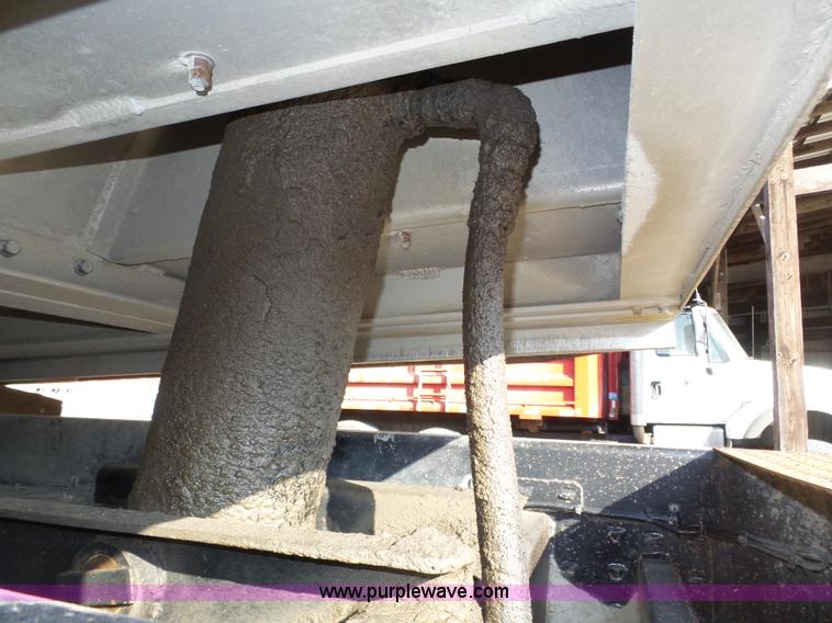 image for item J8873 2007 Cornhusker 800R-9606-713 end dump trailer