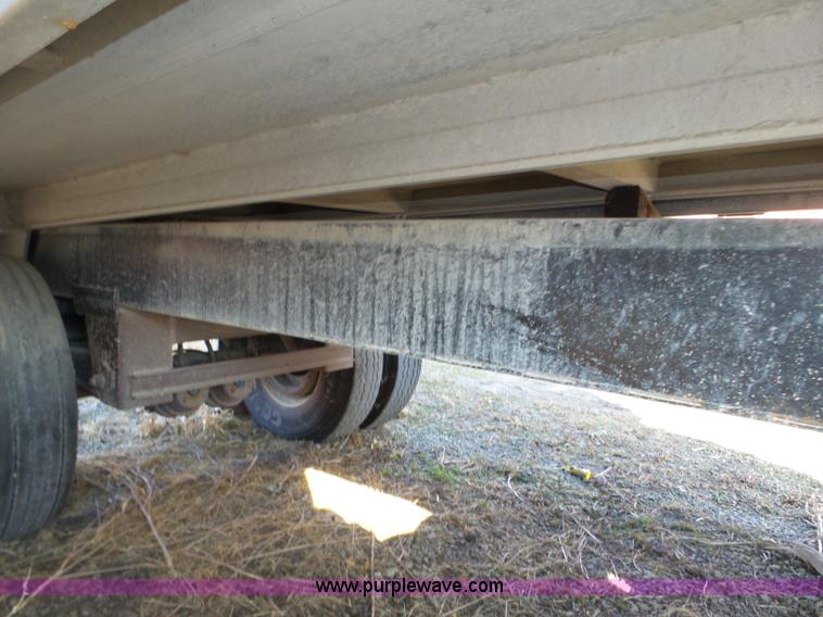 image for item J8873 2007 Cornhusker 800R-9606-713 end dump trailer