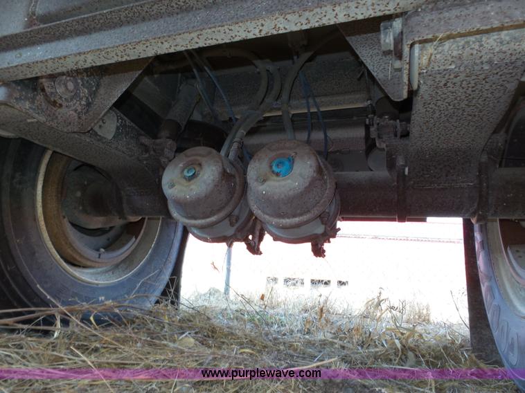 image for item J8873 2007 Cornhusker 800R-9606-713 end dump trailer