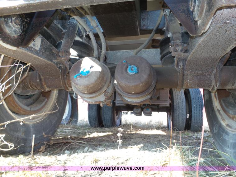 image for item J8873 2007 Cornhusker 800R-9606-713 end dump trailer