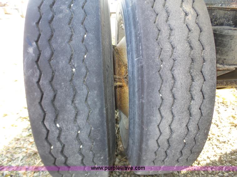 image for item J8873 2007 Cornhusker 800R-9606-713 end dump trailer