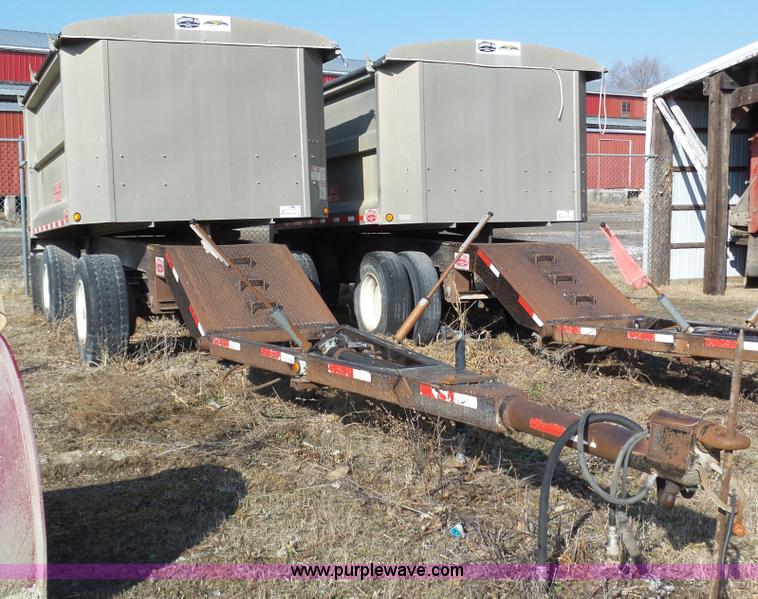 image for item J8874 2007 Cornhusker 800R-91206-714 end dump trailer